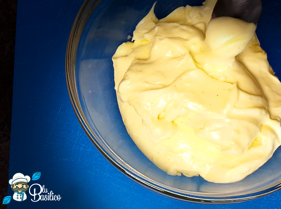 32 – Crema Diplomatica