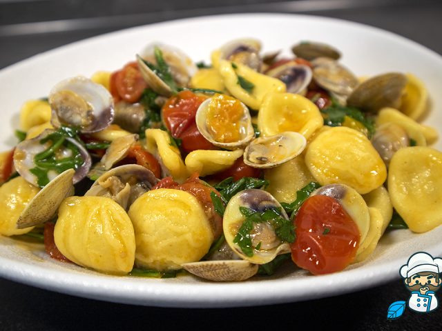 169 – Orecchiette con lupini, pomodorini e rucola 1