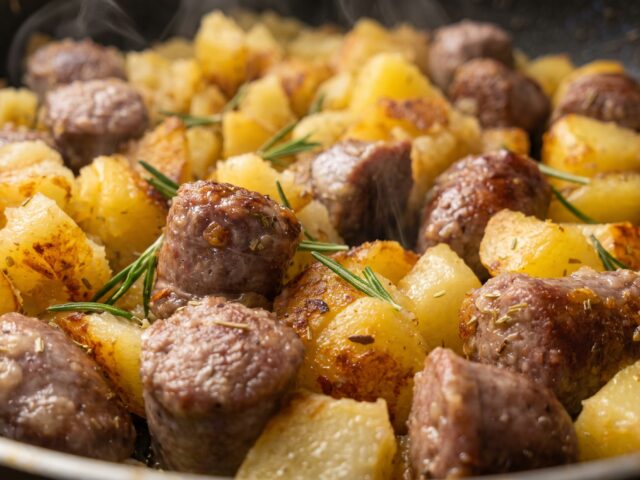 171 – Salsiccia e patate in padella 1